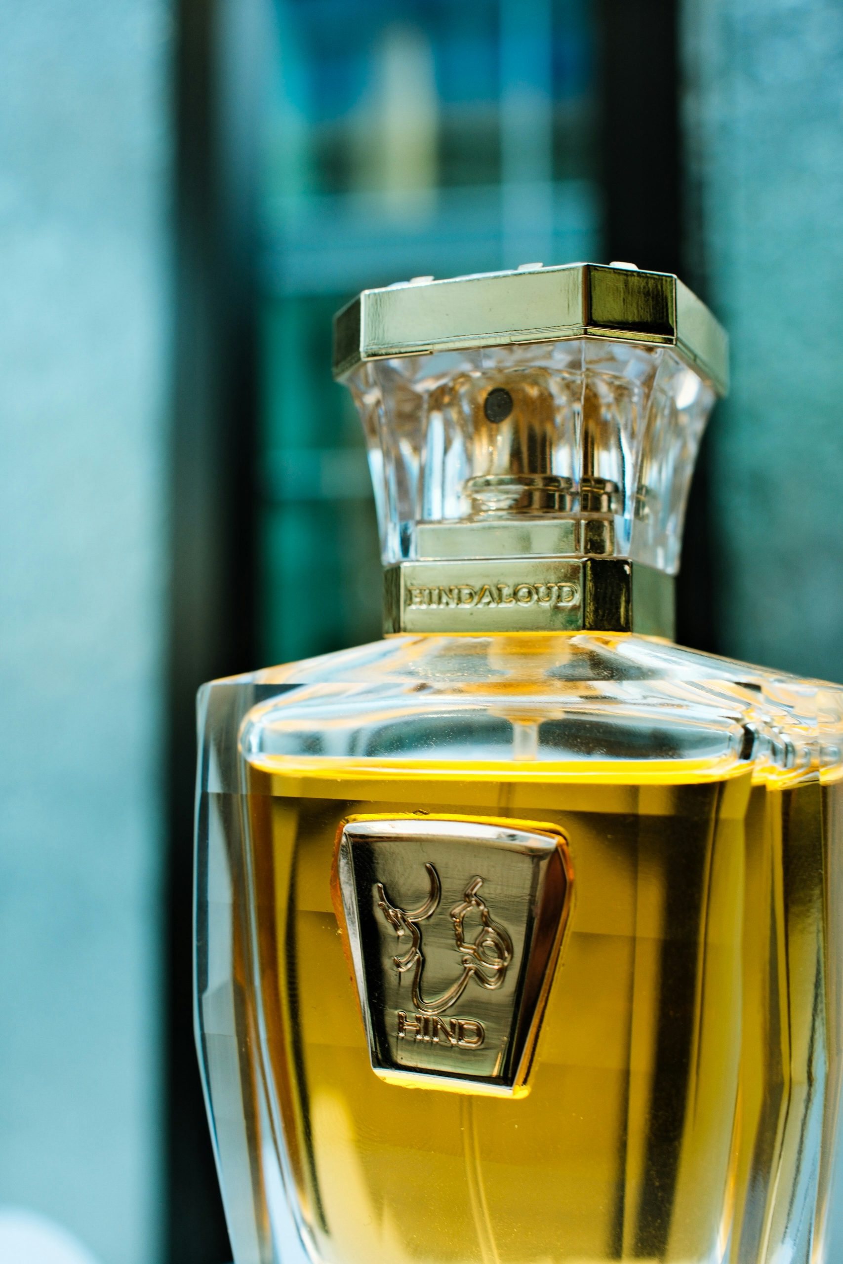 The Real Reason Certain Scents Instantly Feel Expensive